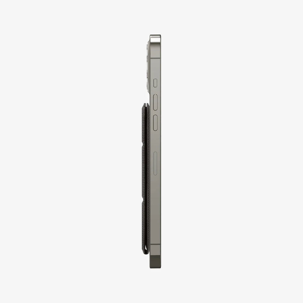 Spigen Smart Fold (Mag Fit)